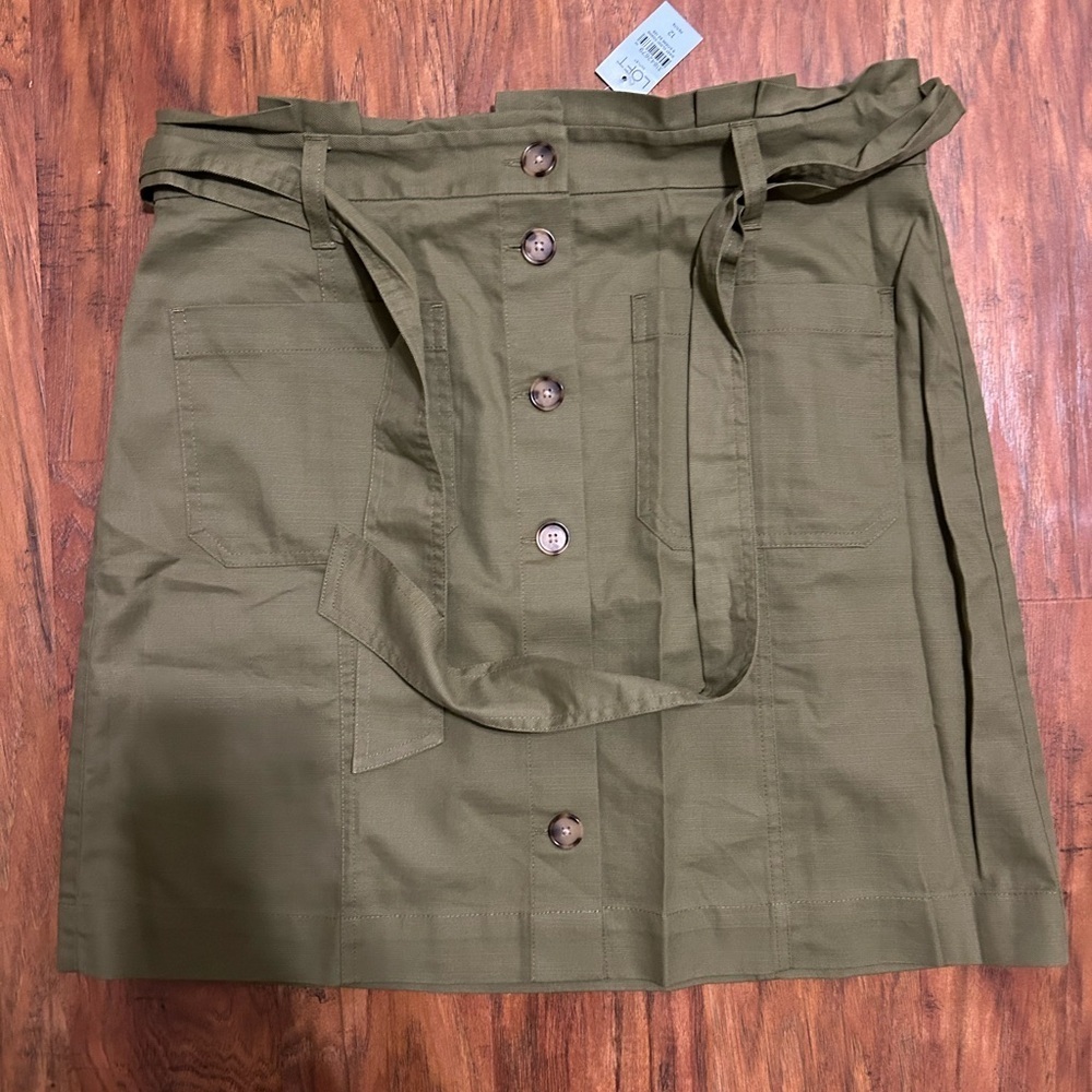 Skirt With Cargo Pockets Women’s Size 12 Petite Olive Green Ann Taylor NWT